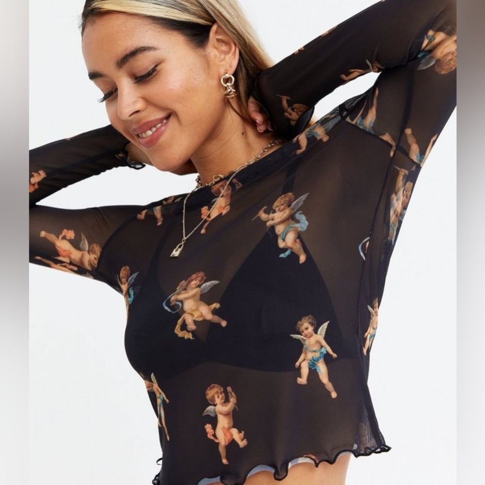 SHORT SLEEVE cherub Missguided mesh crop top size US 2